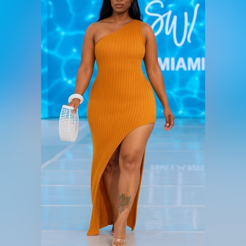 Hot Miami Styles maxi dress with high side slit